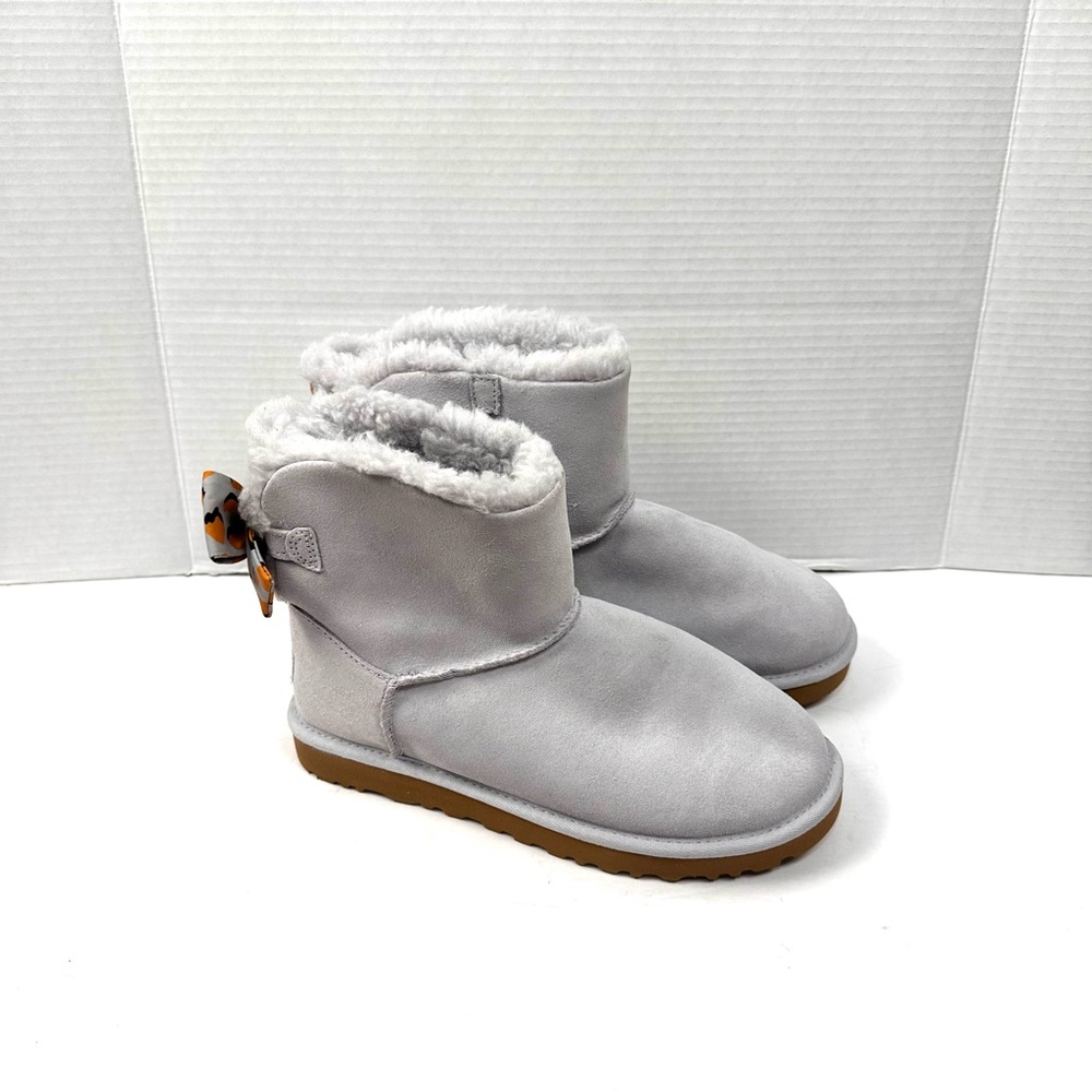 UGG Mini‎ Bailey Bow Retro Spot Boots Sz 8